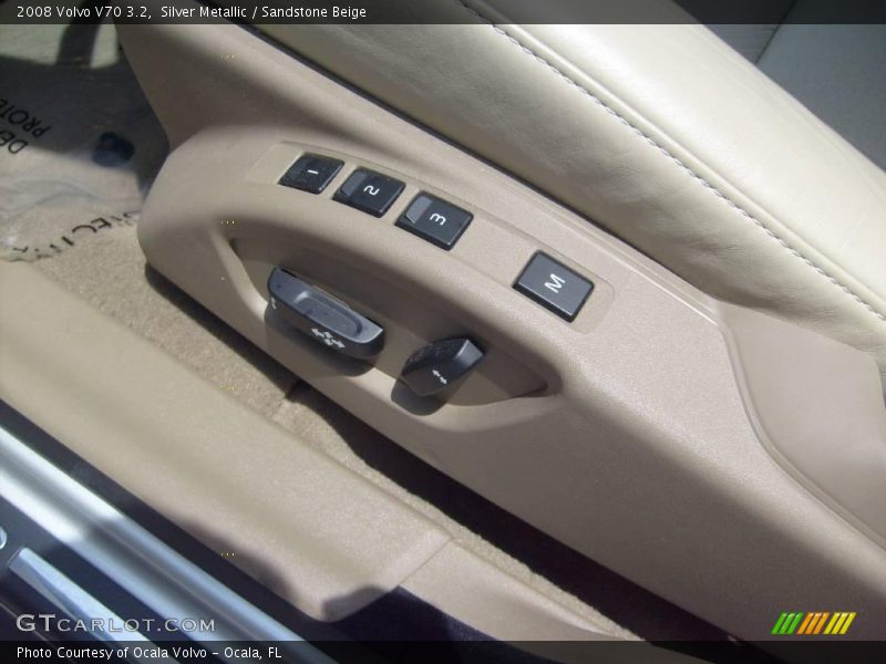 Silver Metallic / Sandstone Beige 2008 Volvo V70 3.2