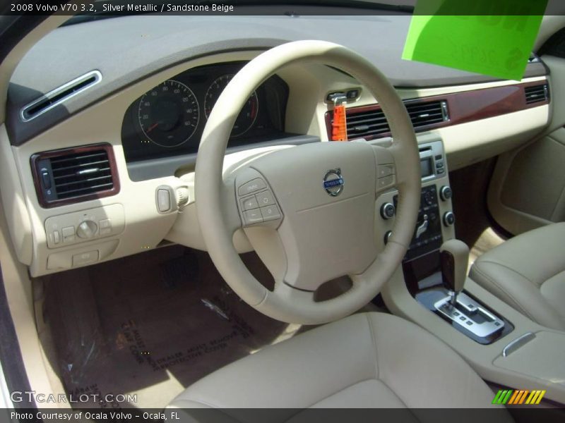 Silver Metallic / Sandstone Beige 2008 Volvo V70 3.2