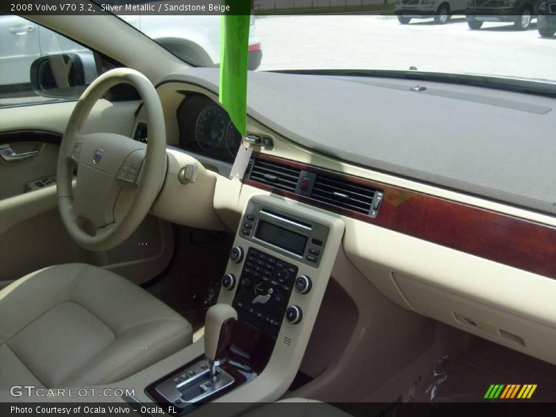 Silver Metallic / Sandstone Beige 2008 Volvo V70 3.2