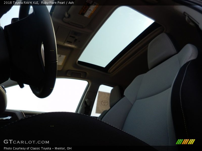 Ruby Flare Pearl / Ash 2018 Toyota RAV4 XLE