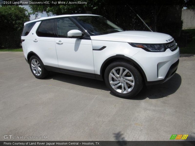 Fuji White / Acorn/Ebony 2018 Land Rover Discovery HSE