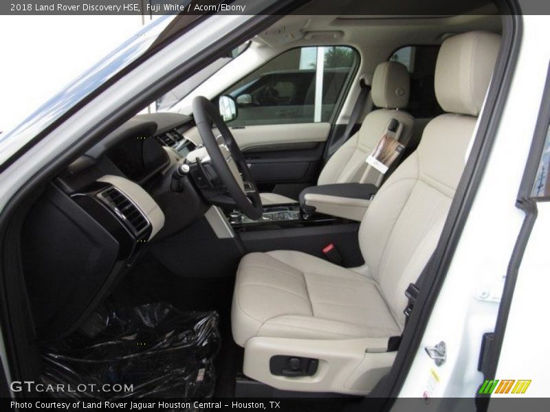 Fuji White / Acorn/Ebony 2018 Land Rover Discovery HSE