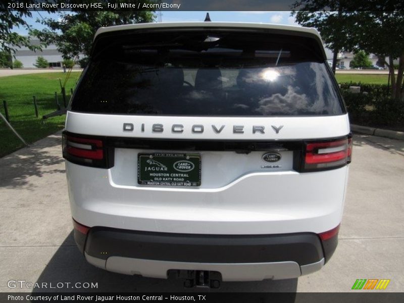 Fuji White / Acorn/Ebony 2018 Land Rover Discovery HSE