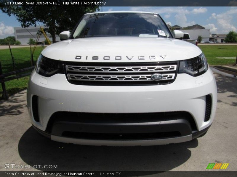 Fuji White / Acorn/Ebony 2018 Land Rover Discovery HSE