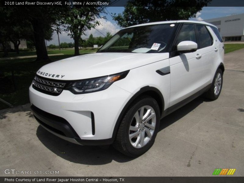 Fuji White / Acorn/Ebony 2018 Land Rover Discovery HSE