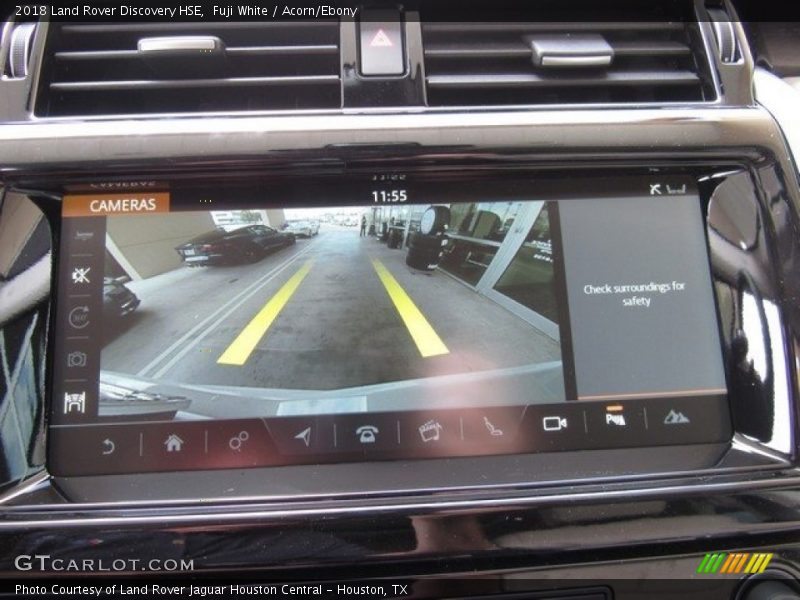 Fuji White / Acorn/Ebony 2018 Land Rover Discovery HSE