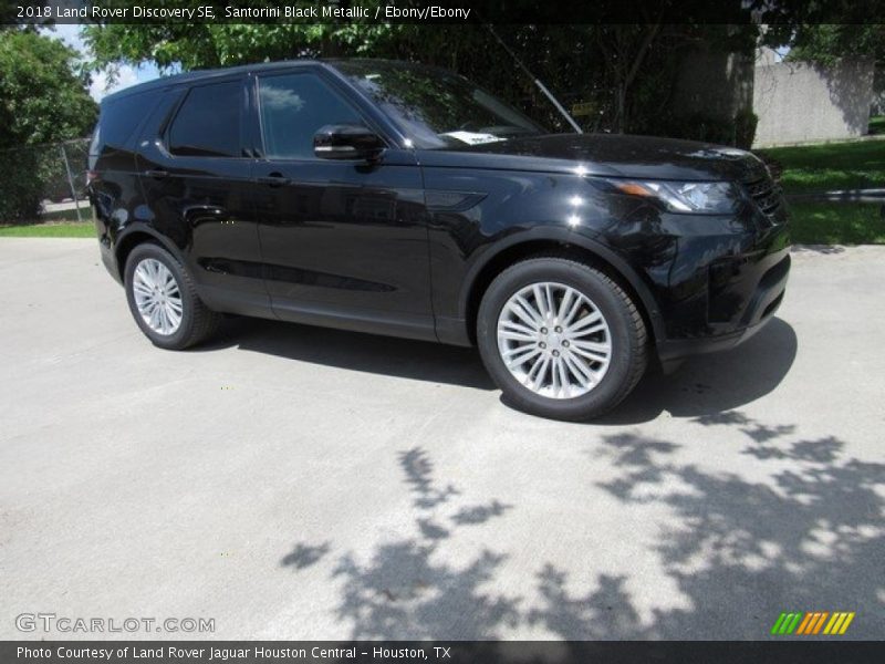 Santorini Black Metallic / Ebony/Ebony 2018 Land Rover Discovery SE