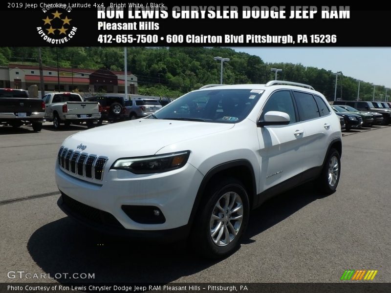 Bright White / Black 2019 Jeep Cherokee Latitude 4x4