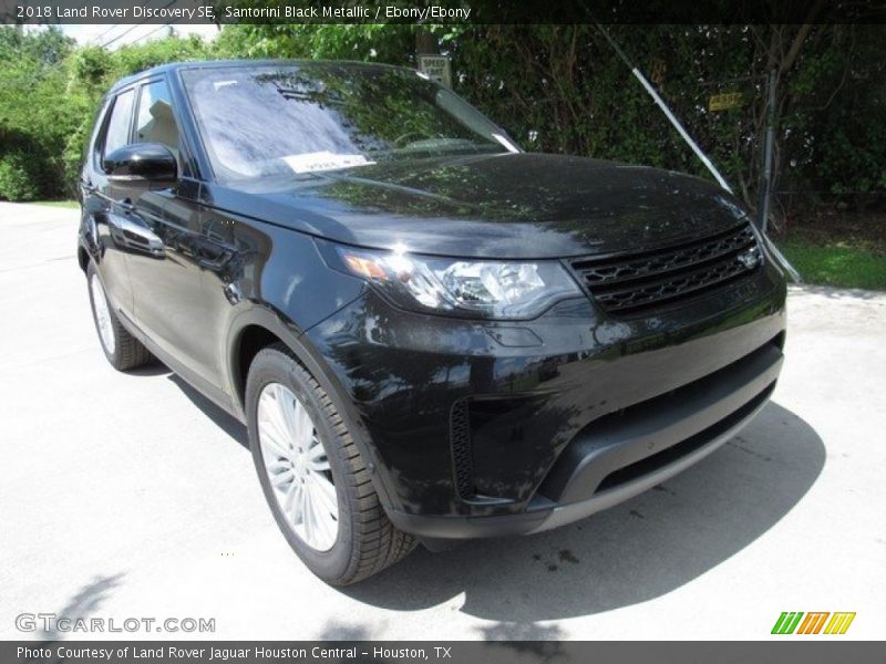 Santorini Black Metallic / Ebony/Ebony 2018 Land Rover Discovery SE