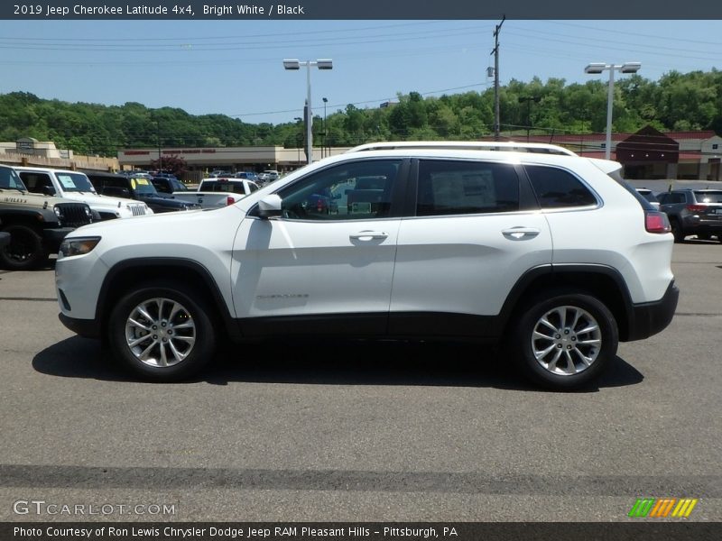 Bright White / Black 2019 Jeep Cherokee Latitude 4x4