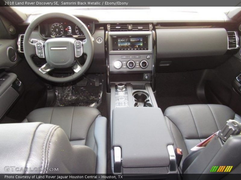 Santorini Black Metallic / Ebony/Ebony 2018 Land Rover Discovery SE