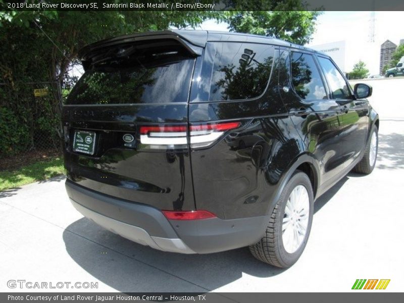 Santorini Black Metallic / Ebony/Ebony 2018 Land Rover Discovery SE