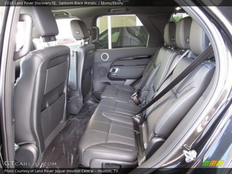Santorini Black Metallic / Ebony/Ebony 2018 Land Rover Discovery SE