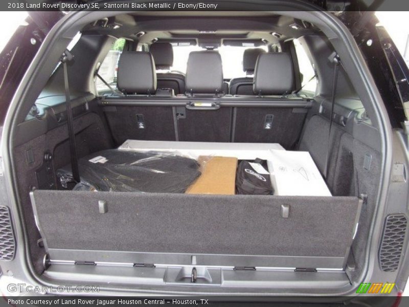 Santorini Black Metallic / Ebony/Ebony 2018 Land Rover Discovery SE
