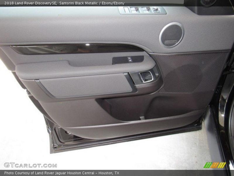 Santorini Black Metallic / Ebony/Ebony 2018 Land Rover Discovery SE