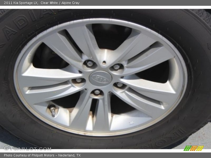 Clear White / Alpine Gray 2011 Kia Sportage LX