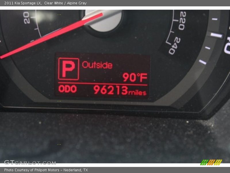 Clear White / Alpine Gray 2011 Kia Sportage LX