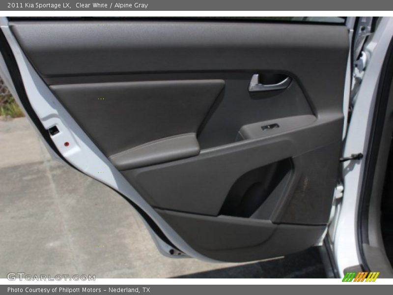 Clear White / Alpine Gray 2011 Kia Sportage LX