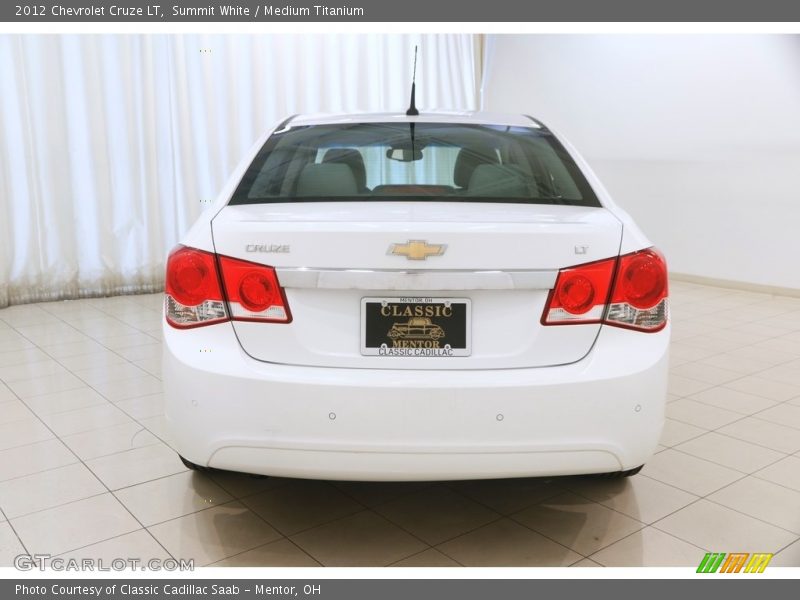 Summit White / Medium Titanium 2012 Chevrolet Cruze LT