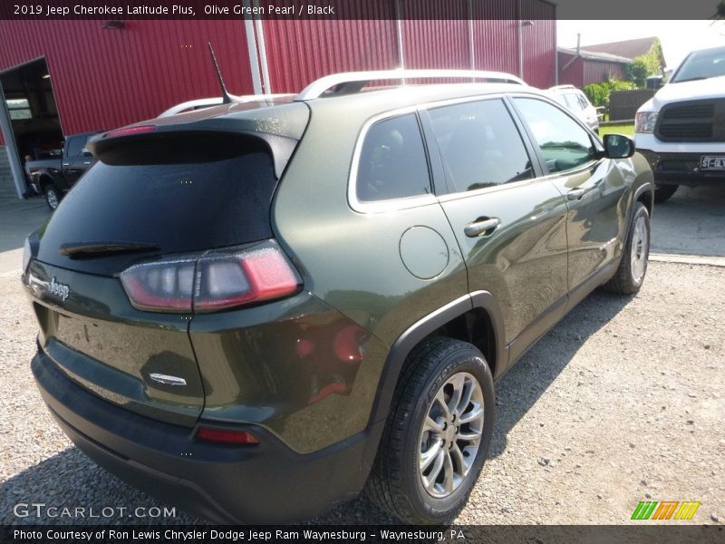 Olive Green Pearl / Black 2019 Jeep Cherokee Latitude Plus