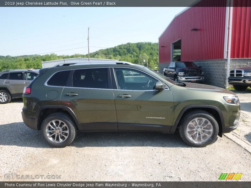 Olive Green Pearl / Black 2019 Jeep Cherokee Latitude Plus