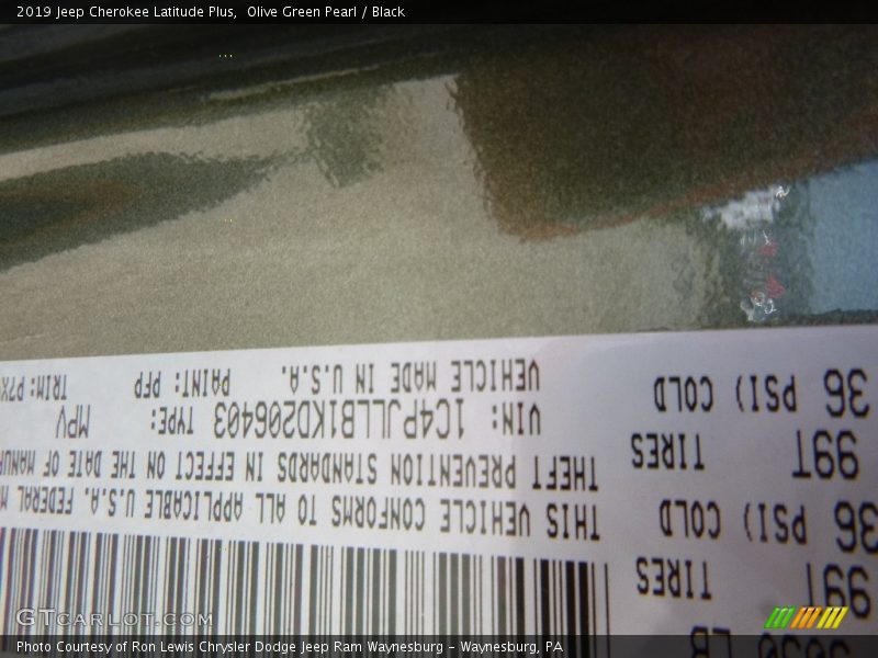Olive Green Pearl / Black 2019 Jeep Cherokee Latitude Plus