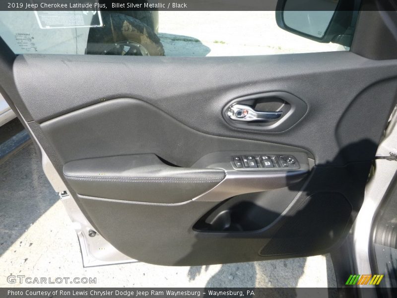 Billet Silver Metallic / Black 2019 Jeep Cherokee Latitude Plus