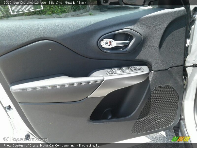 Billet Silver Metallic / Black 2019 Jeep Cherokee Latitude