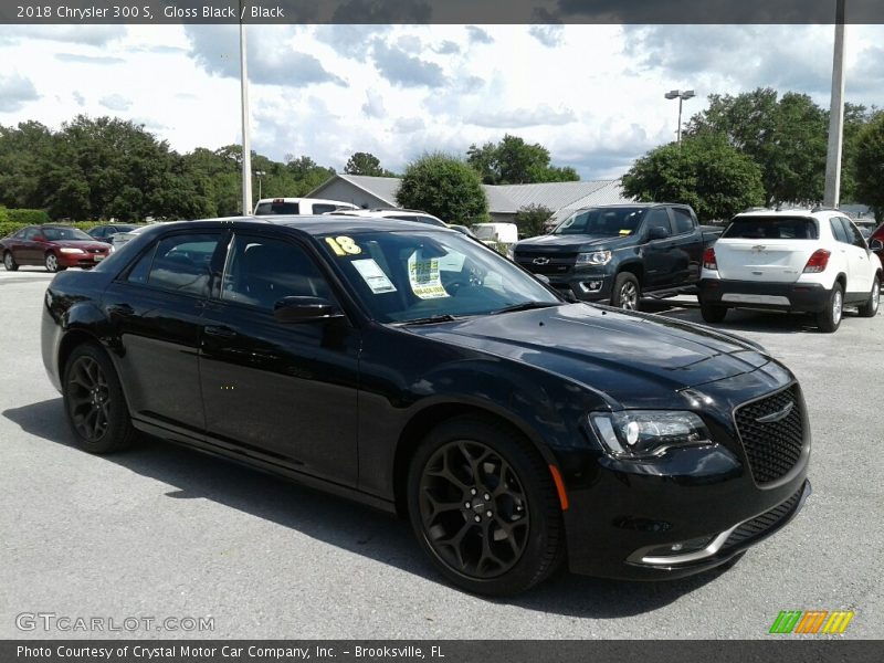 Gloss Black / Black 2018 Chrysler 300 S