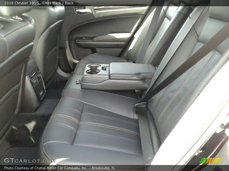 Gloss Black / Black 2018 Chrysler 300 S