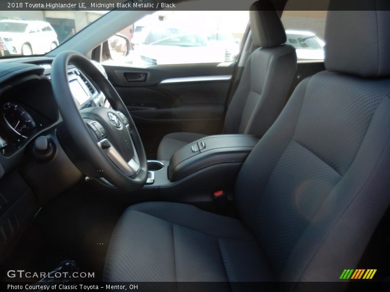 Midnight Black Metallic / Black 2018 Toyota Highlander LE