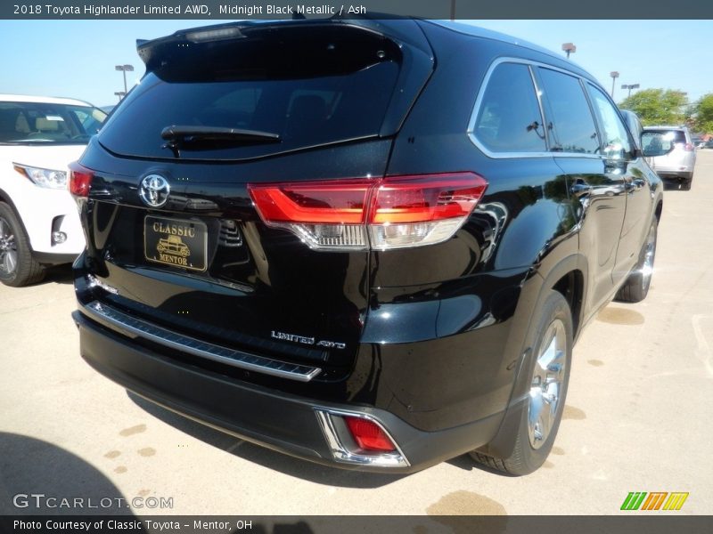 Midnight Black Metallic / Ash 2018 Toyota Highlander Limited AWD