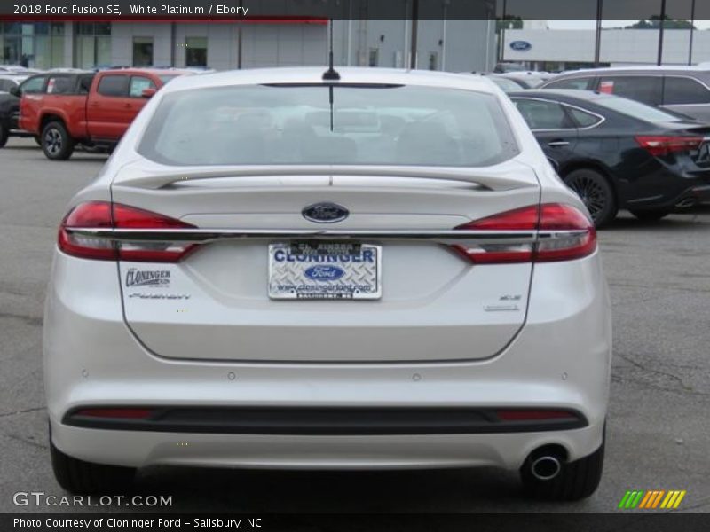 White Platinum / Ebony 2018 Ford Fusion SE