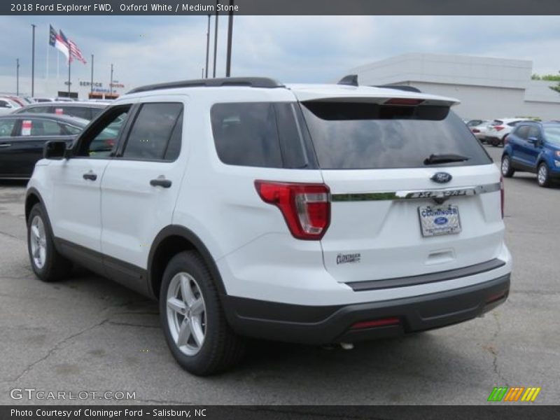 Oxford White / Medium Stone 2018 Ford Explorer FWD