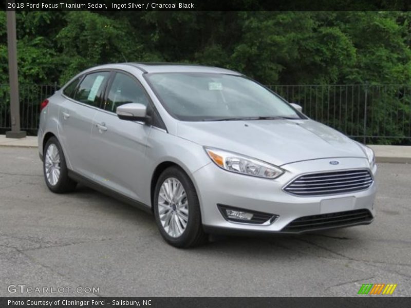 Ingot Silver / Charcoal Black 2018 Ford Focus Titanium Sedan