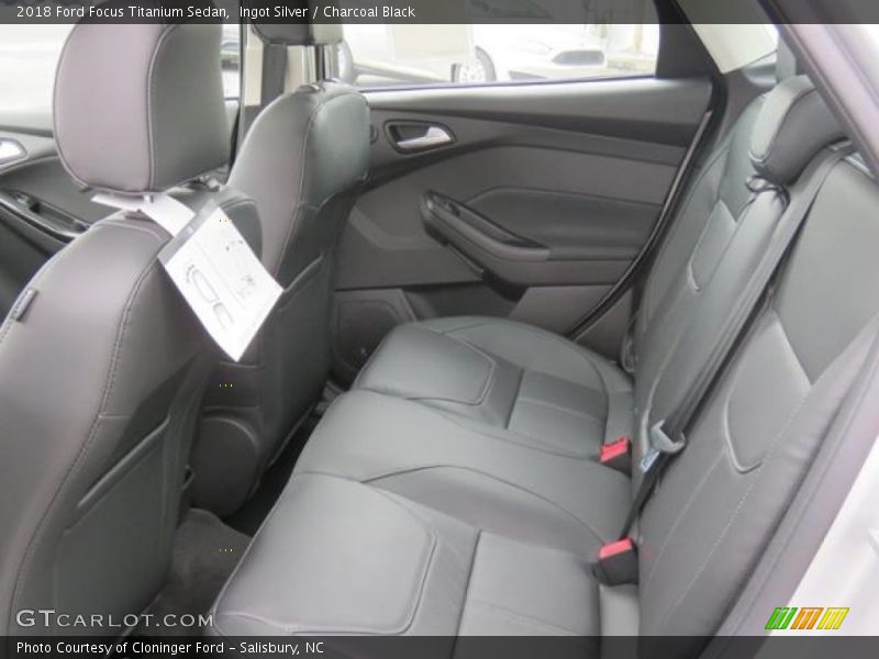Ingot Silver / Charcoal Black 2018 Ford Focus Titanium Sedan