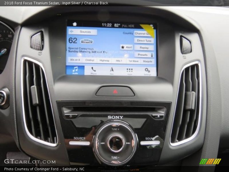 Ingot Silver / Charcoal Black 2018 Ford Focus Titanium Sedan