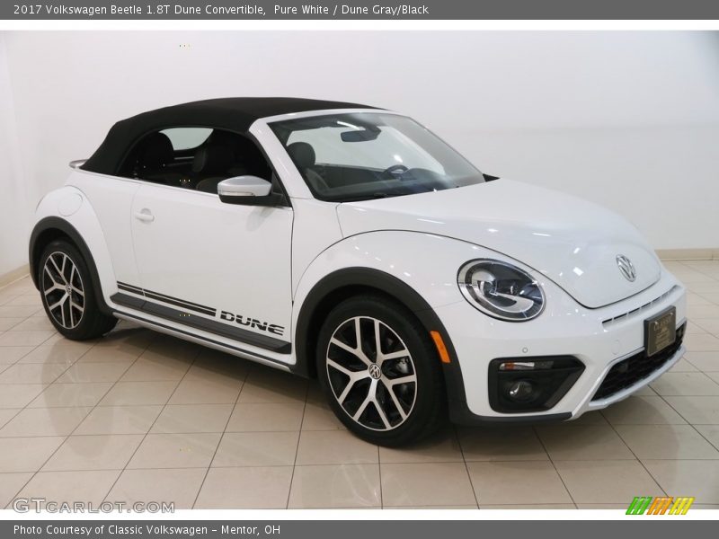 Pure White / Dune Gray/Black 2017 Volkswagen Beetle 1.8T Dune Convertible