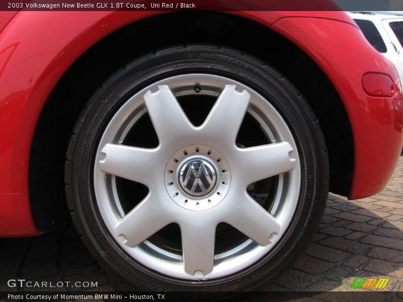 Uni Red / Black 2003 Volkswagen New Beetle GLX 1.8T Coupe