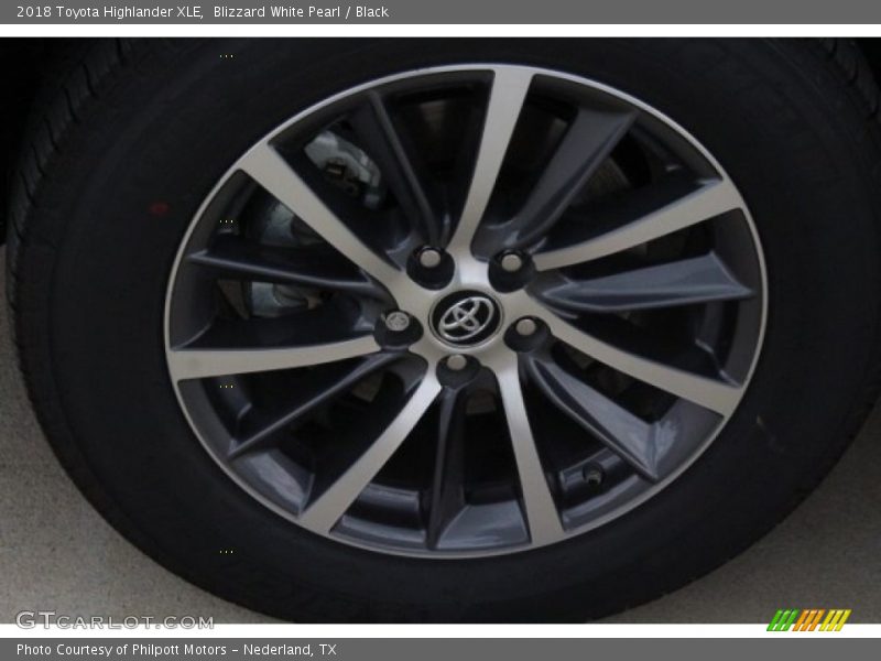Blizzard White Pearl / Black 2018 Toyota Highlander XLE