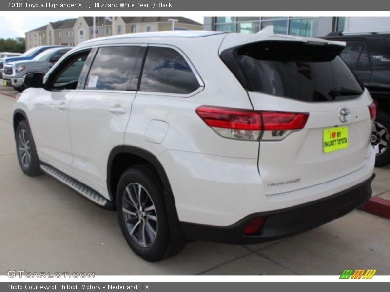 Blizzard White Pearl / Black 2018 Toyota Highlander XLE