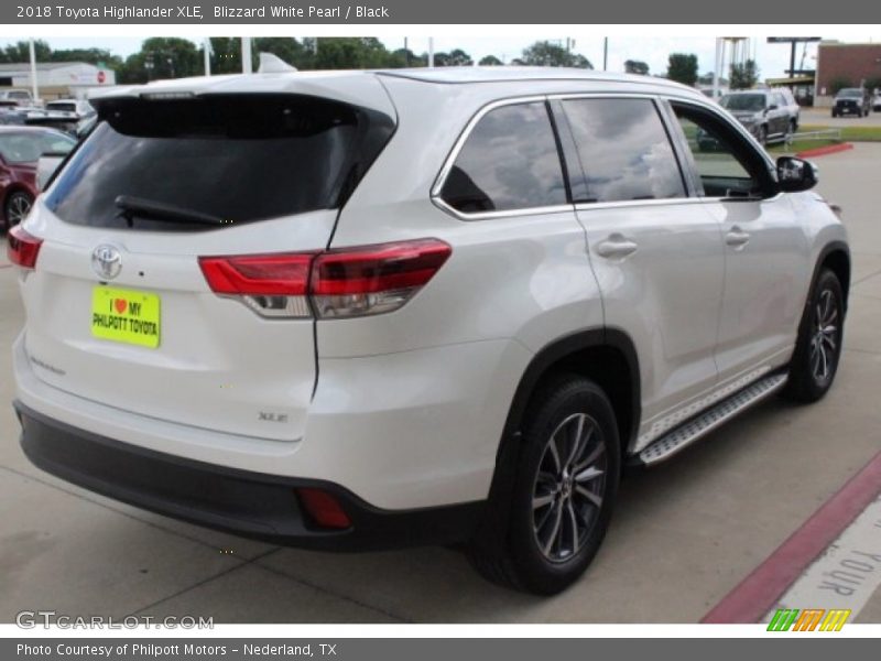 Blizzard White Pearl / Black 2018 Toyota Highlander XLE
