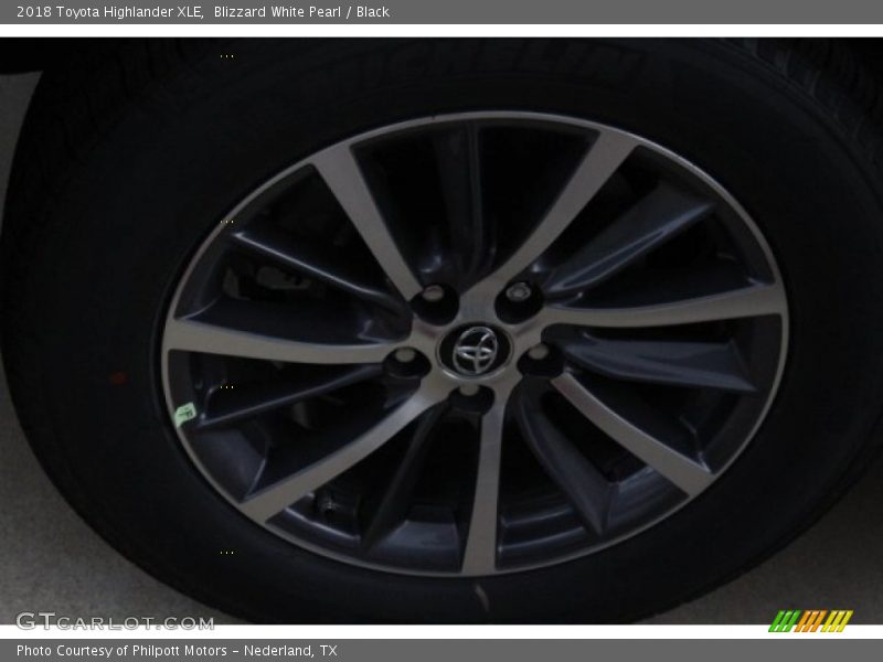 Blizzard White Pearl / Black 2018 Toyota Highlander XLE