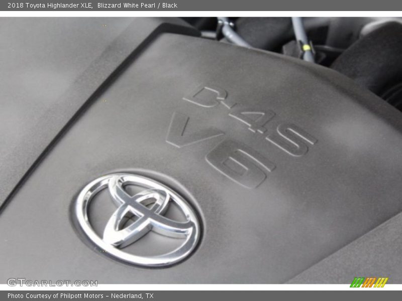 Blizzard White Pearl / Black 2018 Toyota Highlander XLE