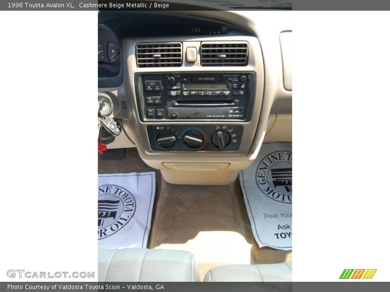 Cashmere Beige Metallic / Beige 1998 Toyota Avalon XL