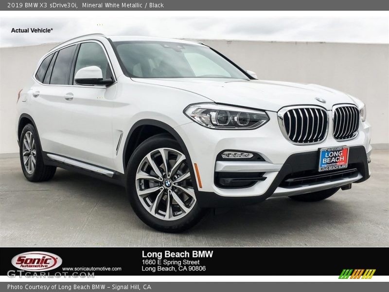 Mineral White Metallic / Black 2019 BMW X3 sDrive30i