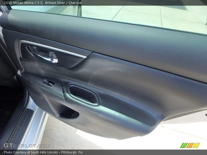 Brilliant Silver / Charcoal 2015 Nissan Altima 2.5 S