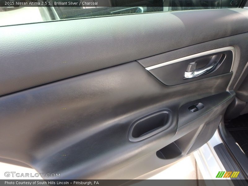 Brilliant Silver / Charcoal 2015 Nissan Altima 2.5 S