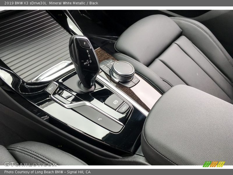 Mineral White Metallic / Black 2019 BMW X3 sDrive30i