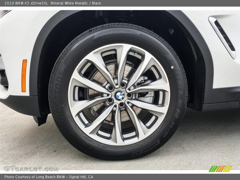 Mineral White Metallic / Black 2019 BMW X3 sDrive30i
